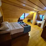 Capitol Antique Pearl Hotel Appartement *