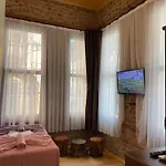 Capitol Antique Pearl Hotel Appartement