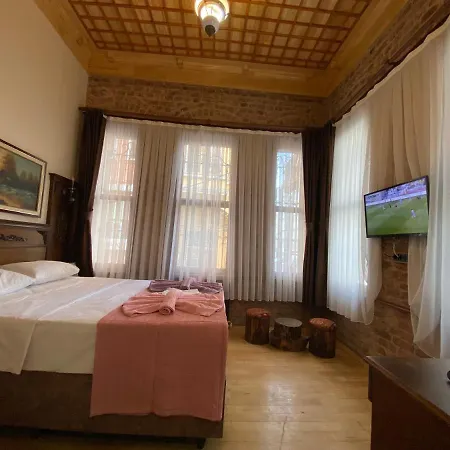 Antique Pearl Otel