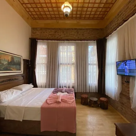 Capitol Antique Pearl Hotel Apartman *