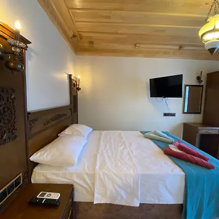 Antique Pearl Otel