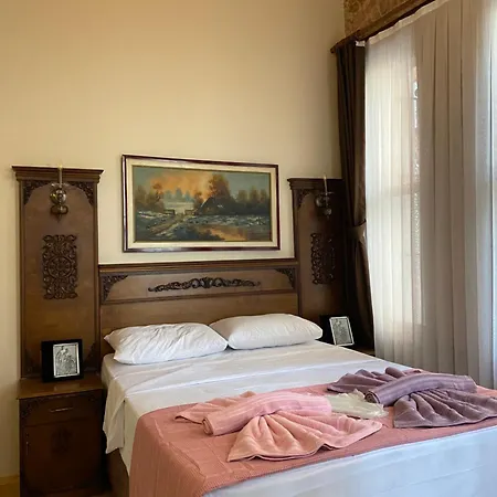 Capitol Antique Pearl * Istanbul