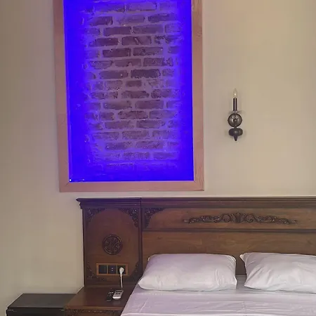 Antique Pearl Otel