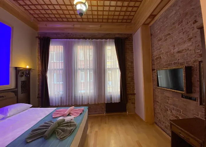 Capitol Antique Pearl *