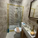 Antique Pearl Apartment